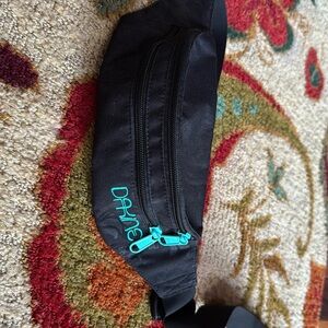 Dakine fanny pack/classic hip pack.